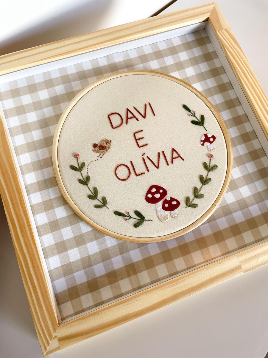 Porta maternidade bordado artesanal personalizado